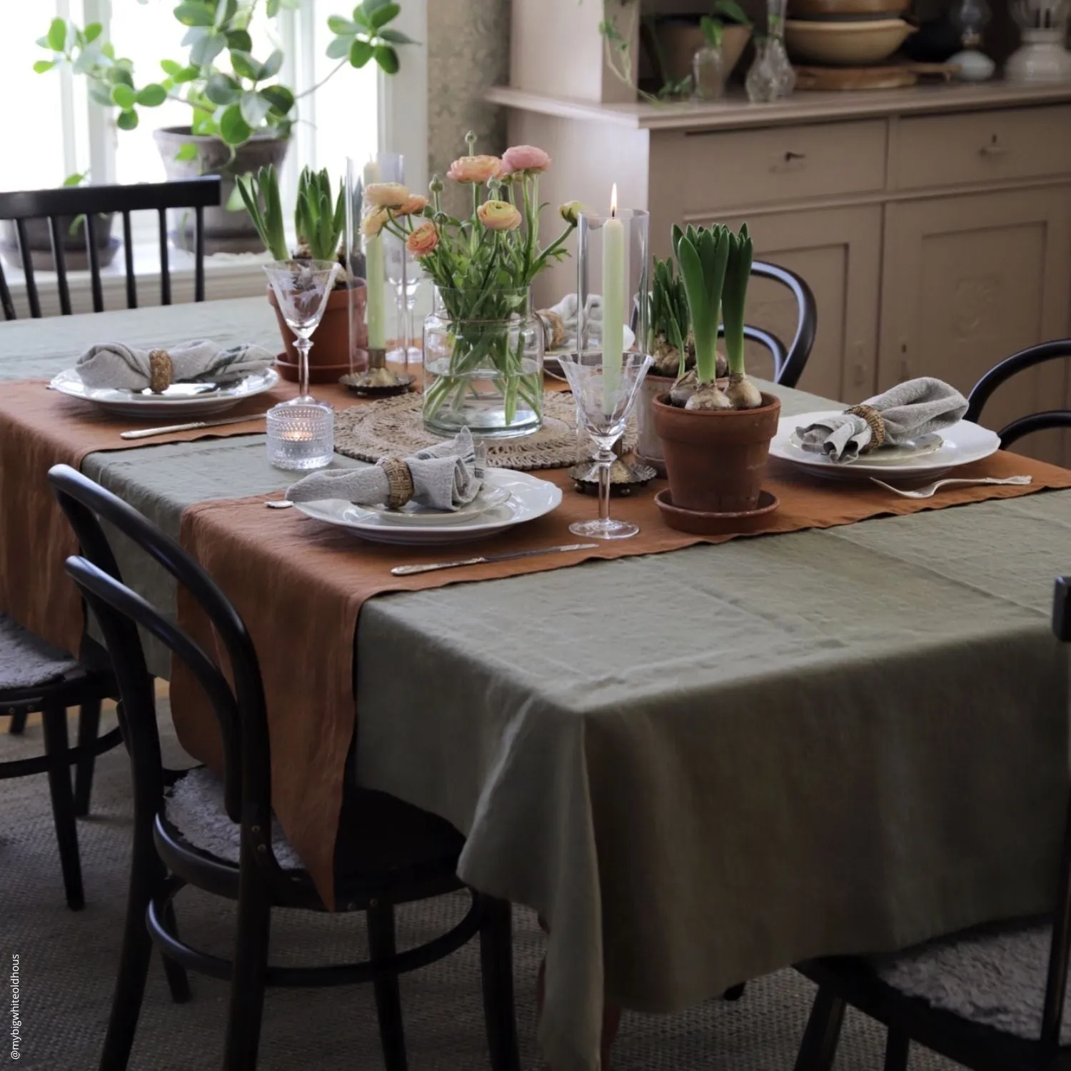 Martini Olive Linen Tablecloth