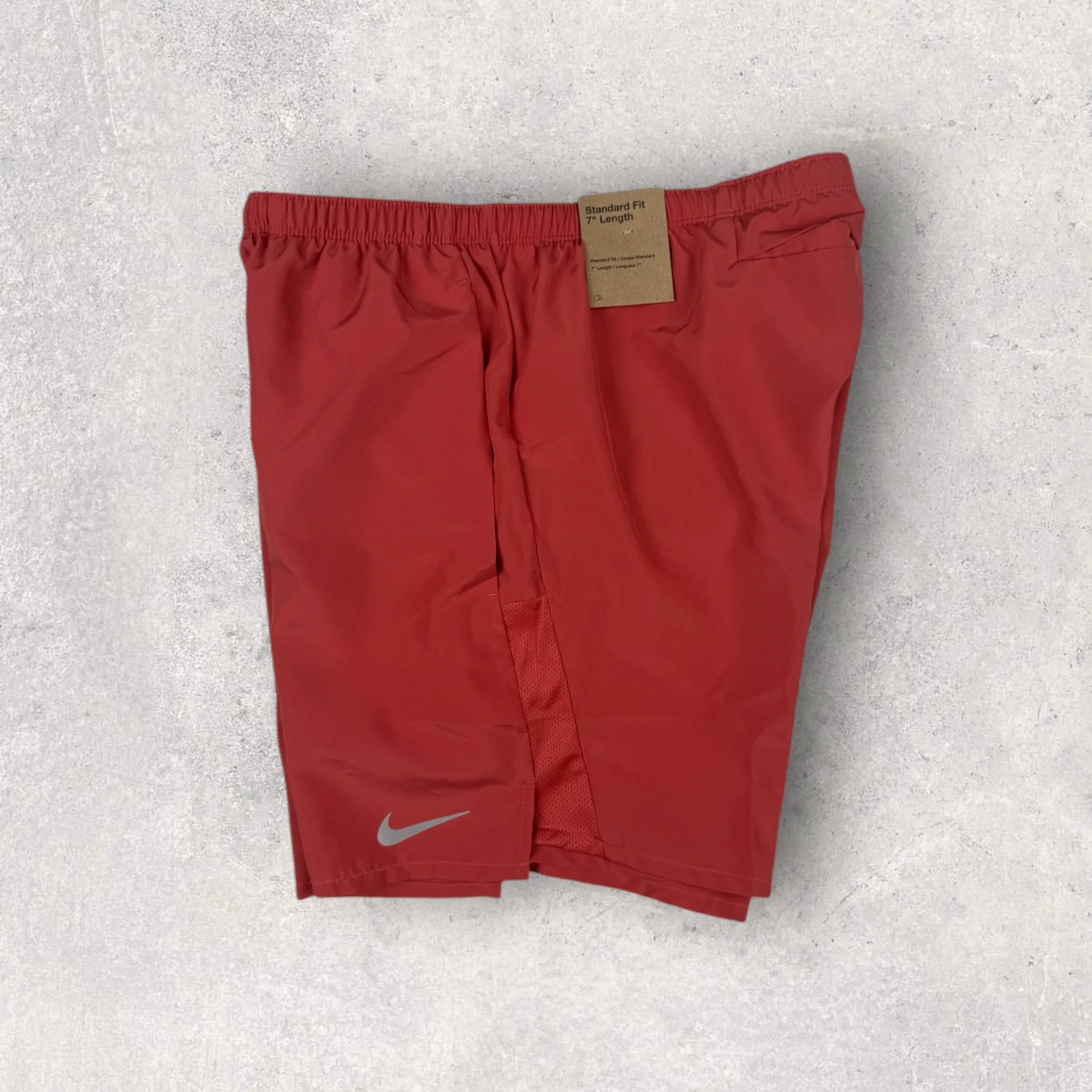 NIKE CHALLENGER 7 INCH SHORTS - ADOBE RED