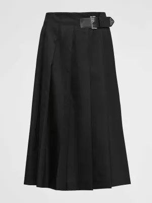 Pleated nylon skirt